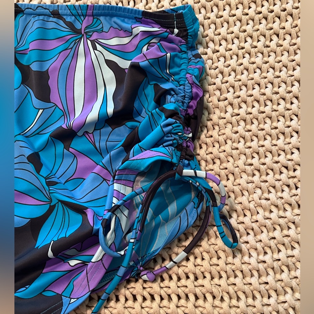 Swimsuit Bottom Cover Skirt with Adjustable Cinch Sides Sz 14-18 - Picture 4 of 4